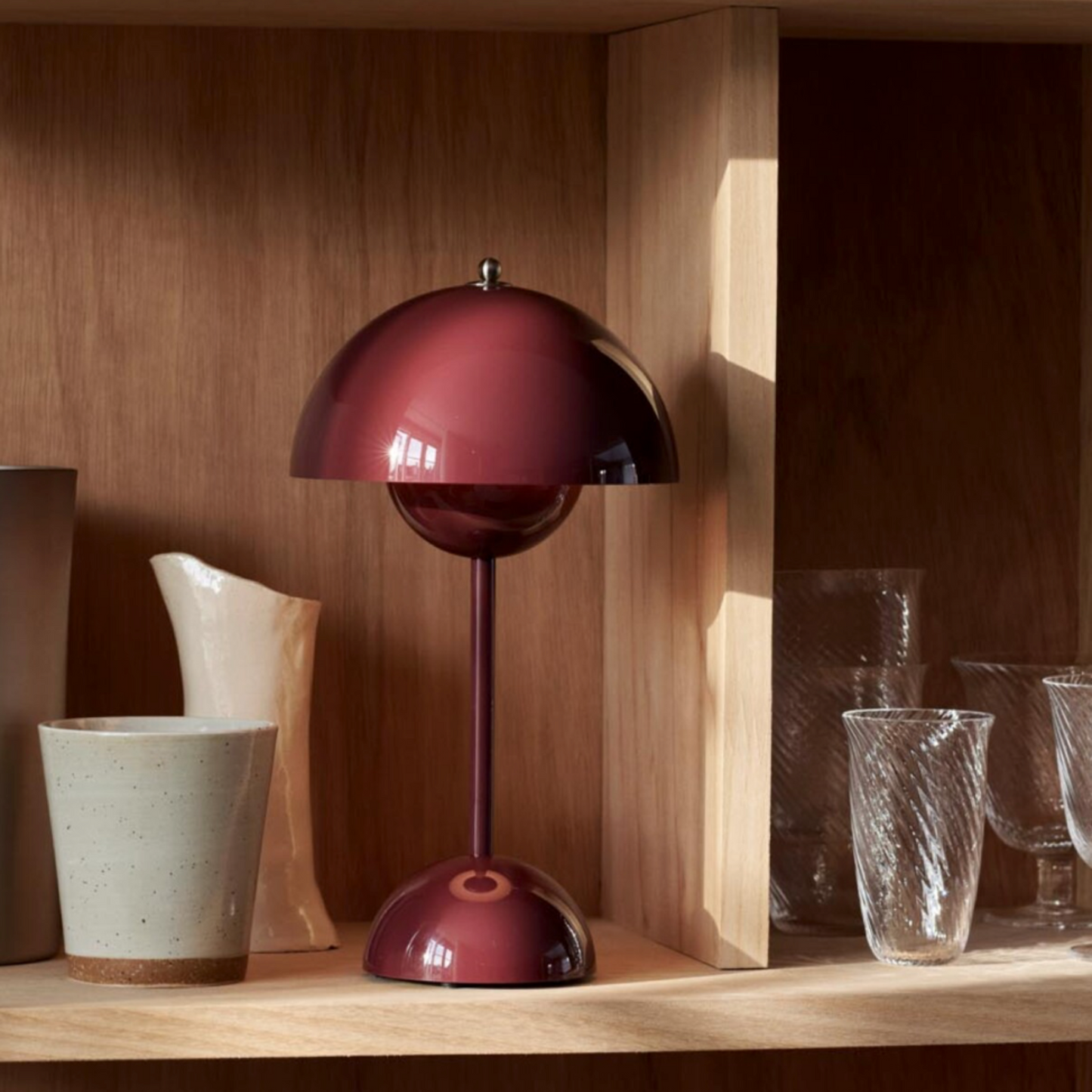 &tradition Akkuleuchte Flowerpot VP9_Verner Panton